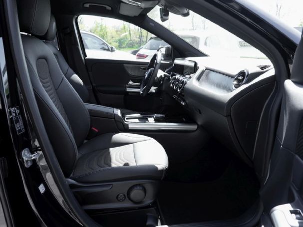 Mercedes-Benz GLA 220 d 4M Progressive Kamera Easy-Pack AHK