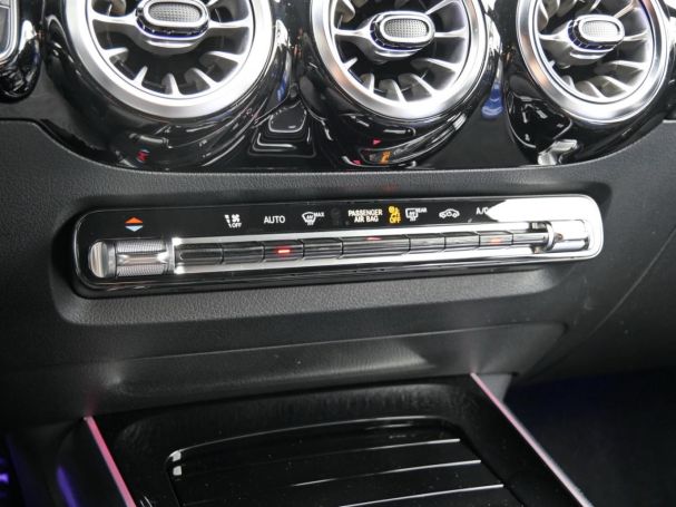 Mercedes-Benz GLA 220 d 4M AMG MBUXNavi+ Kamera AHK Spiegel-P