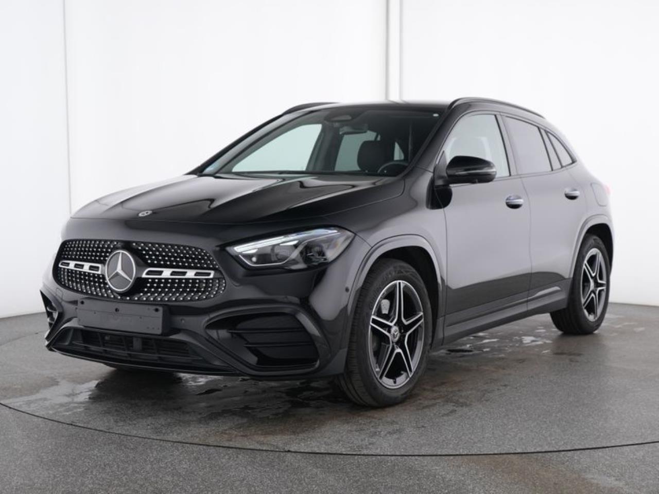 Mercedes-Benz GLA 220 d 4M AMG Night Distronic 360° Winter-P