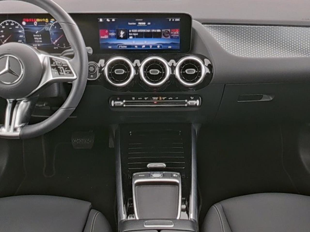 Mercedes-Benz GLA 220 d 4M Progressive Panorama Distronic