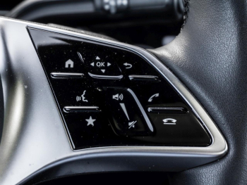 Mercedes-Benz GLA 220 d 4M Progressive Panorama Distronic