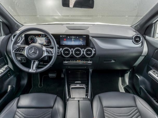 Mercedes-Benz GLA 220 d 4M Progressive Panorama Distronic
