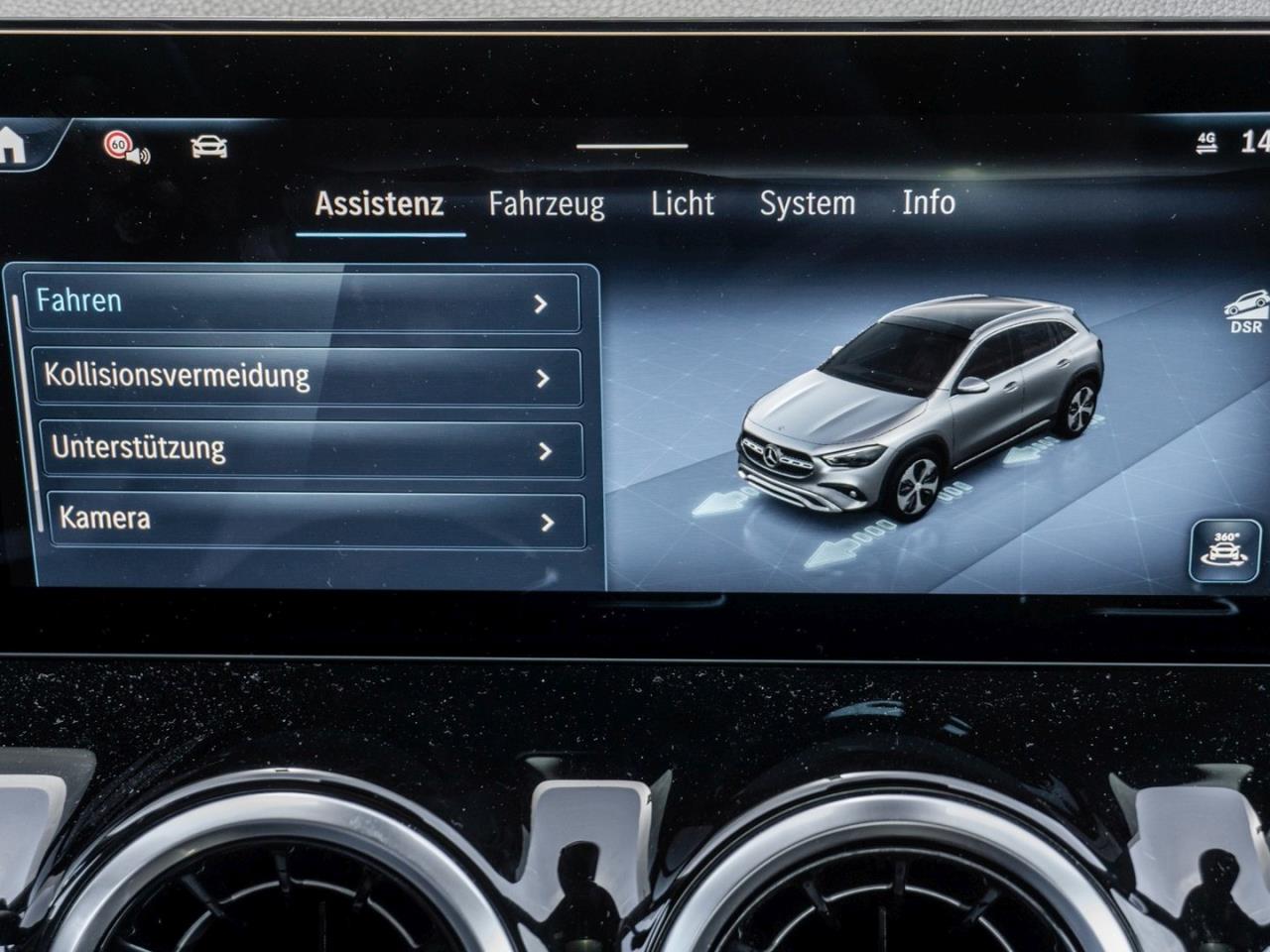 Mercedes-Benz GLA 220 d 4M Progressive Panorama Distronic