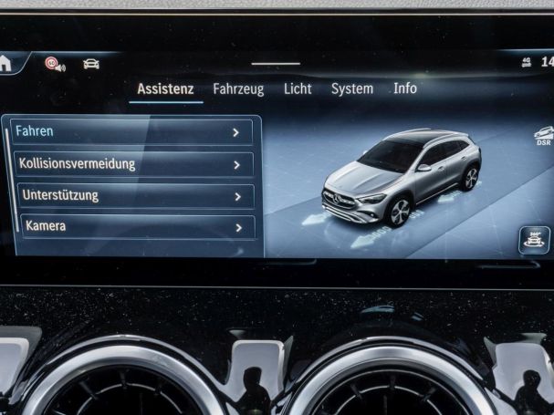 Mercedes-Benz GLA 220 d 4M Progressive Panorama Distronic