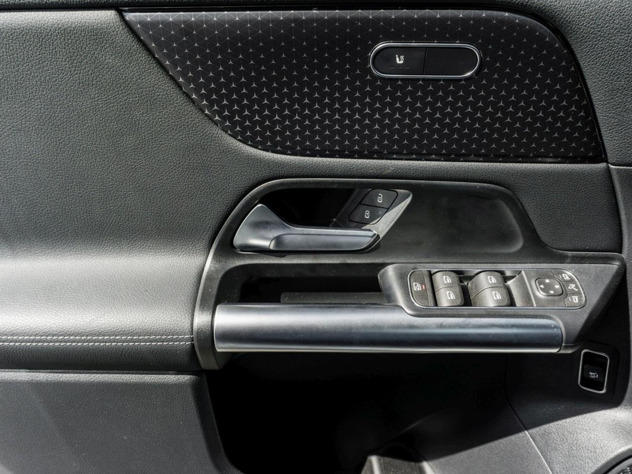 Mercedes-Benz GLA 220 d 4M Progressive Panorama Distronic