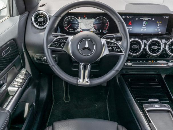 Mercedes-Benz GLA 220 d 4M Progressive Panorama Distronic