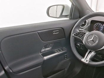 Mercedes-Benz GLA 220 d 4M Progressive Panorama Distronic