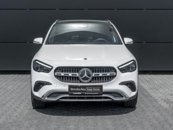 Mercedes-Benz GLA 220 d 4M Progressive Panorama Distronic