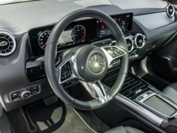 Mercedes-Benz GLA 220 d 4M Progressive Panorama Distronic