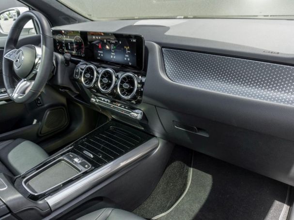 Mercedes-Benz GLA 220 d 4M Progressive Panorama Distronic