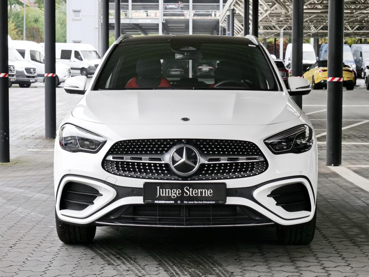 Mercedes-Benz GLA 220 d 4M AMG Panorama Distronic HeadUp 360°