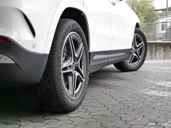 Mercedes-Benz GLA 220 d 4M AMG Panorama Distronic HeadUp 360°