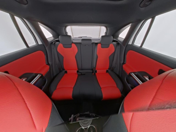 Mercedes-Benz GLA 220 d 4M AMG Panorama Distronic HeadUp 360°