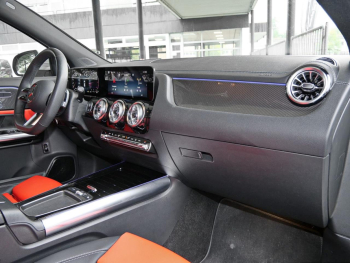 Mercedes-Benz GLA 220 d 4M AMG Panorama Distronic HeadUp 360°