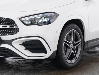 Mercedes-Benz GLA 220 d 4M AMG Panorama Distronic 360° HUD