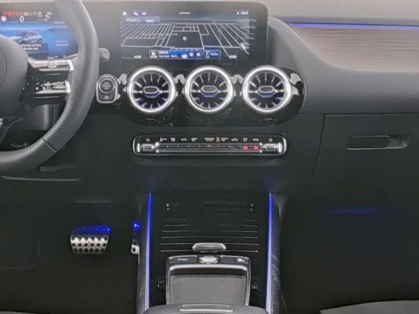 Mercedes-Benz GLA 220 d 4M AMG Panorama Distronic 360° HUD