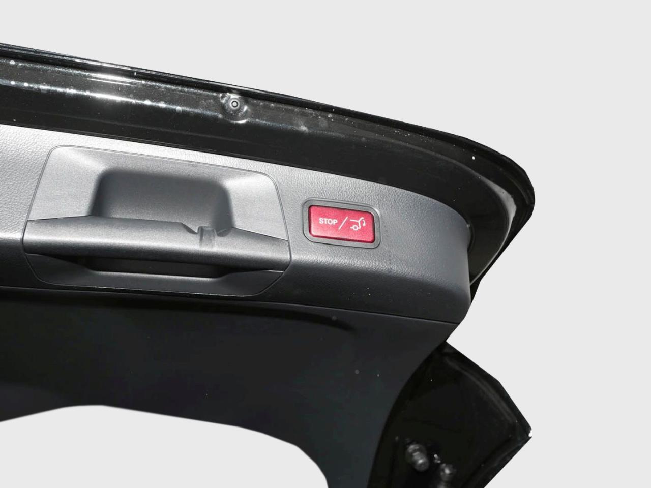 Mercedes-Benz GLA 220 d 4MATIC AMG Night Panorama Kamera AHK