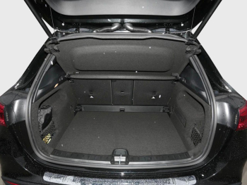 Mercedes-Benz GLA 220 d 4MATIC AMG Night Panorama Kamera AHK