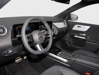 Mercedes-Benz GLA 220 d 4MATIC AMG Night Panorama Kamera AHK