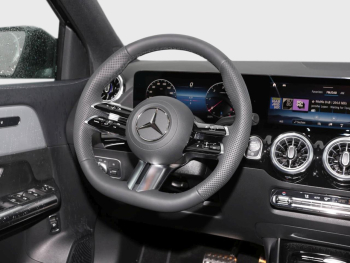 Mercedes-Benz GLA 220 d 4MATIC AMG Night Panorama Kamera AHK