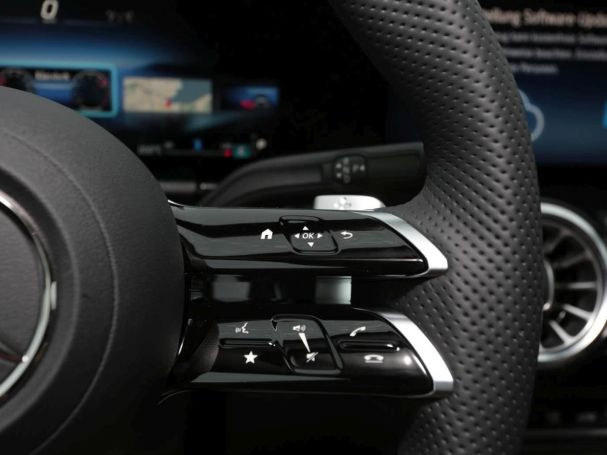 Mercedes-Benz GLA 220 d 4MATIC AMG Night Panorama Kamera AHK