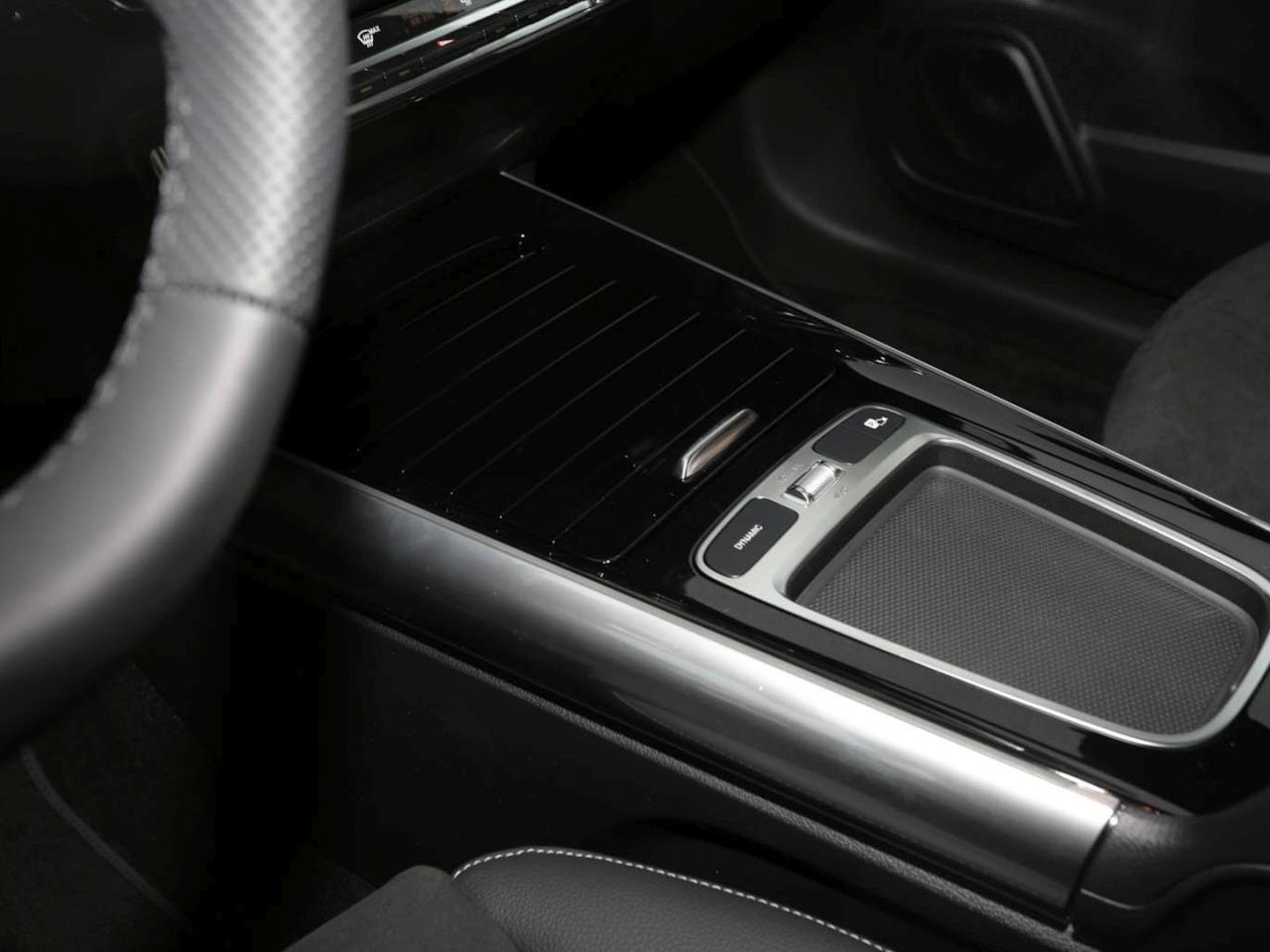 Mercedes-Benz GLA 220 d 4MATIC AMG Night Panorama Kamera AHK