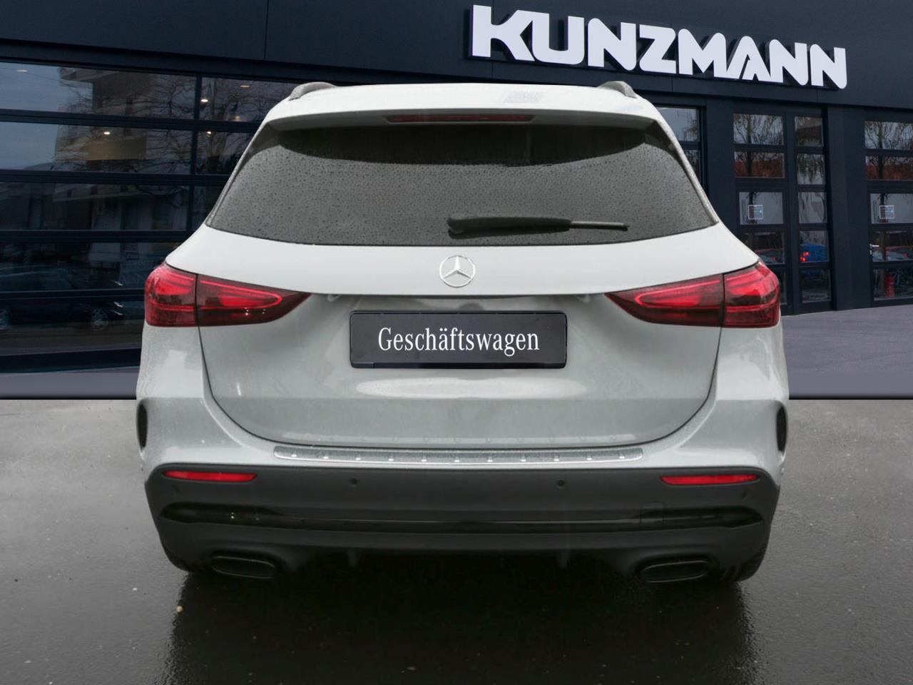 Mercedes-Benz GLA 220 d 4MATIC AMG Night Panorama Kamera AHK
