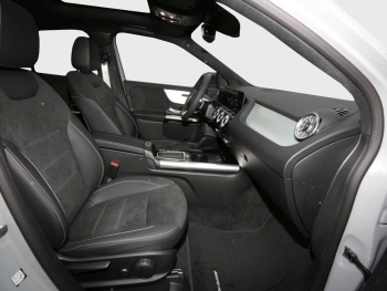 Mercedes-Benz GLA 220 d 4MATIC AMG Night Panorama Kamera AHK