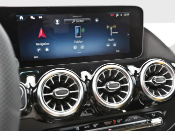 Mercedes-Benz GLA 220 d 4MATIC AMG Night Panorama AHK EasyP