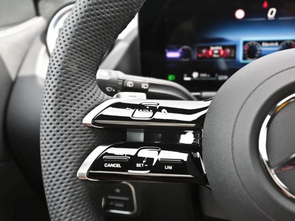 Mercedes-Benz GLA 220 d 4MATIC AMG Night Panorama AHK EasyP