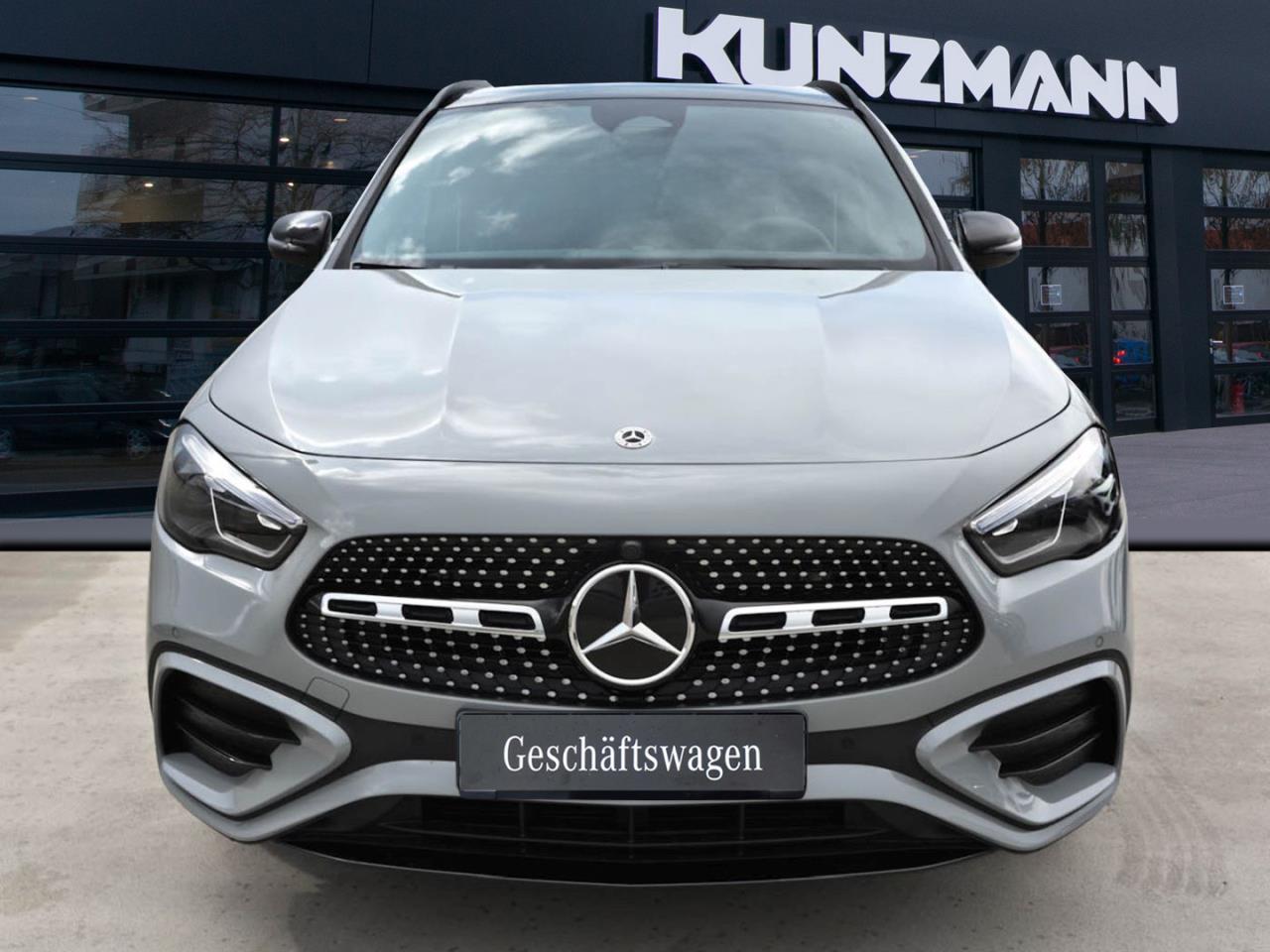 Mercedes-Benz GLA 220 d 4MATIC AMG Night Panorama AHK EasyP