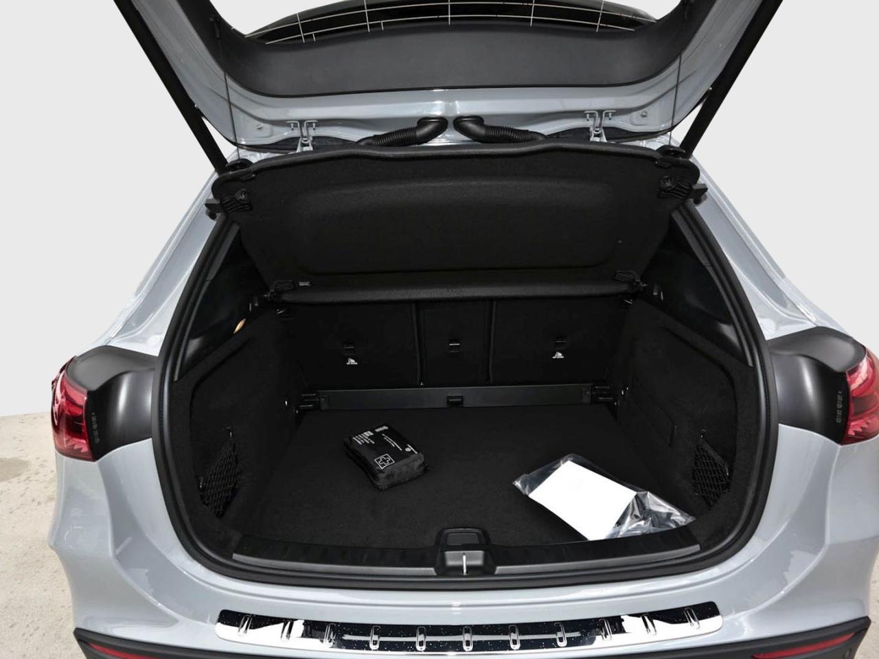 Mercedes-Benz GLA 220 d 4MATIC AMG Night Panorama AHK EasyP