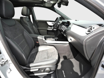 Mercedes-Benz GLA 220 d 4MATIC AMG Night Panorama AHK EasyP