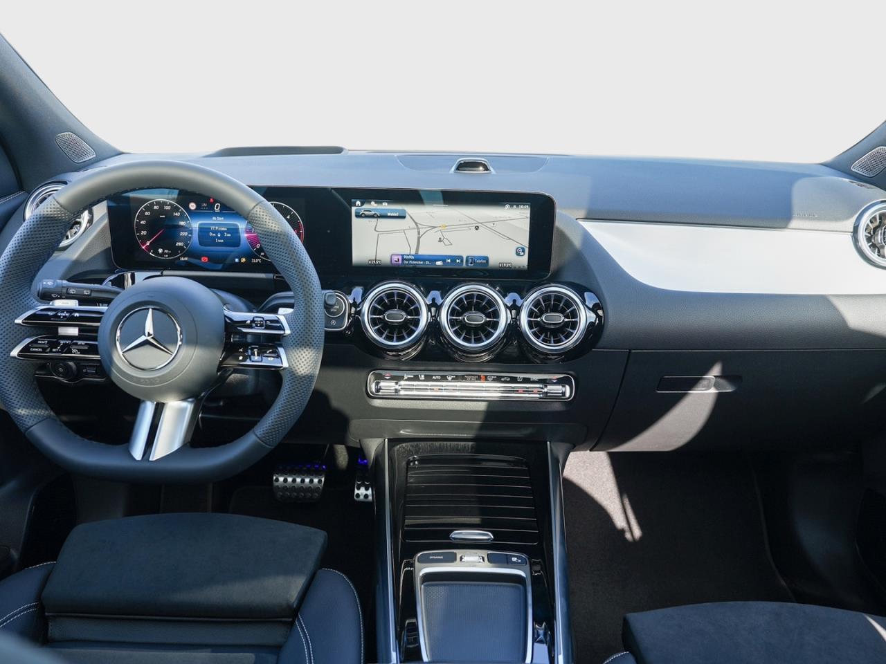 Mercedes-Benz GLA 220 d 4MATIC AMG Night Panorama AHK 360°