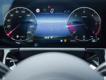 Mercedes-Benz GLA 220 d 4MATIC AMG Night Panorama Distronic