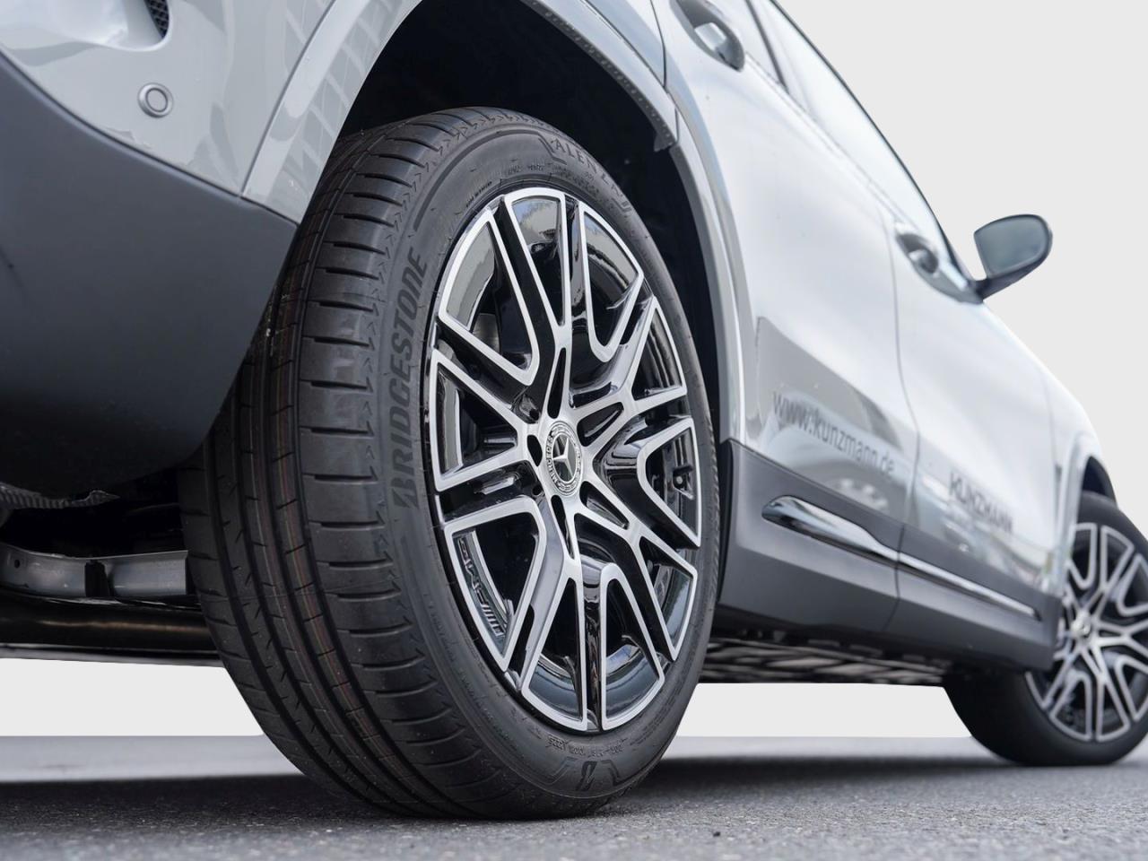Mercedes-Benz GLA 220 d 4MATIC AMG Night Panorama Distronic
