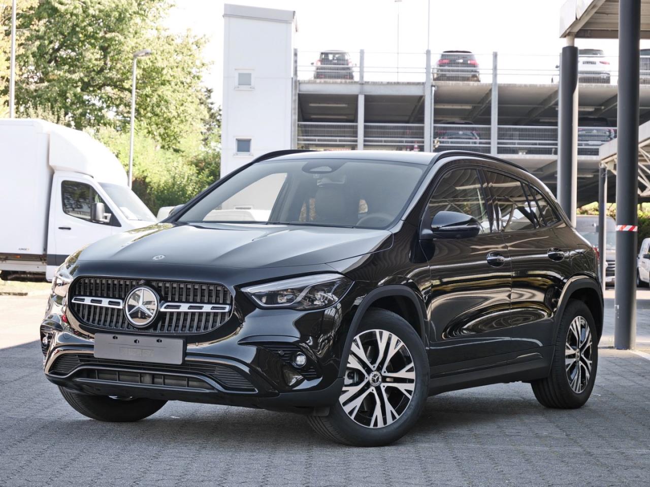 Mercedes-Benz GLA 220 d 4MATIC Progressive Night 360° AHK