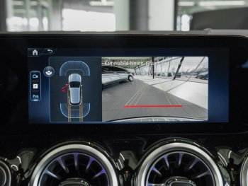 Mercedes-Benz GLA 250 4M AMG Standheizung Panorama Kamera