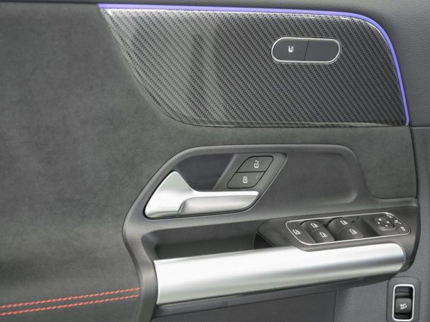 Mercedes-Benz GLA 250 4M AMG Standheizung Panorama Kamera