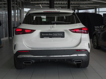 Mercedes-Benz GLA 250 4M AMG Standheizung Panorama Kamera