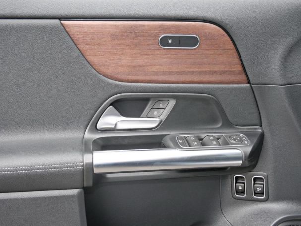 Mercedes-Benz GLA 250 e Progressive Spurhalte Kamera ParkA