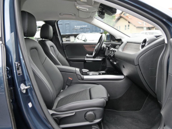 Mercedes-Benz GLA 250 e Progressive Spurhalte Kamera ParkA