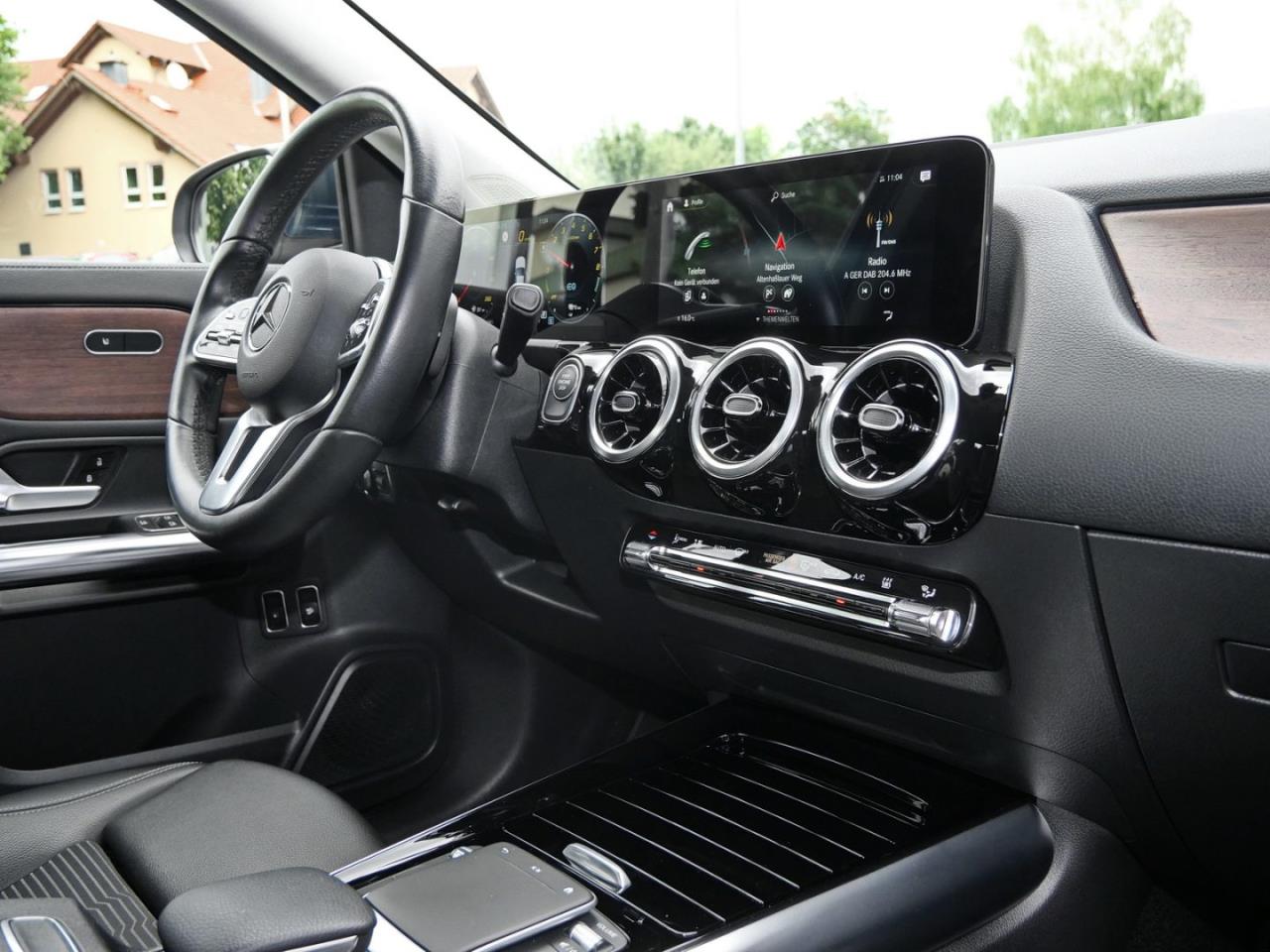 Mercedes-Benz GLA 250 e Progressive Spurhalte Kamera ParkA