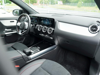 Mercedes-Benz GLA 250 e AMG Night Spurhalte Park 360° AHK