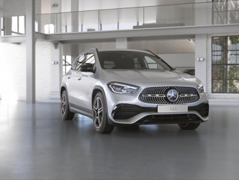 Mercedes-Benz GLA 250 e AMG Night Spurhalte Park 360° AHK