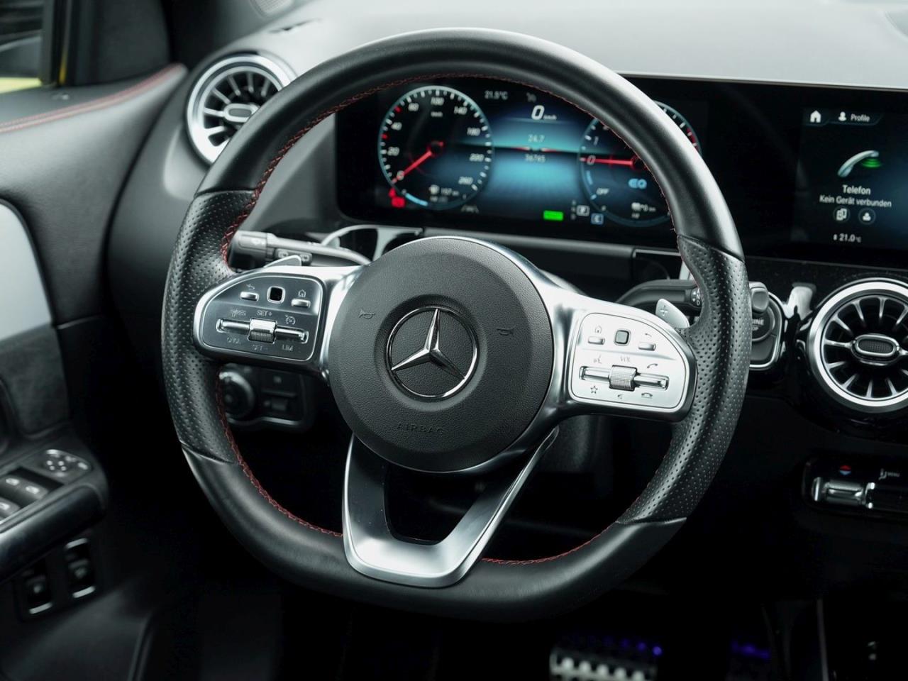 Mercedes-Benz GLA 250 e AMG Night Spurhalte Park 360° AHK