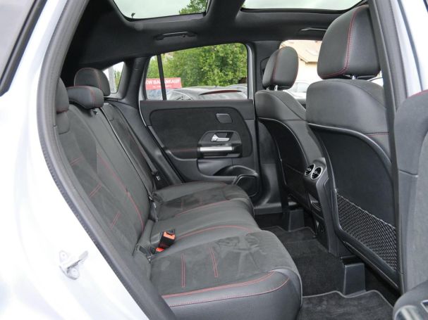 Mercedes-Benz GLA 250 e AMG Night Distronic Head-Up 360?