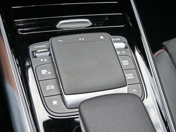 Mercedes-Benz GLA 250 e AMG Night Distronic Head-Up 360?