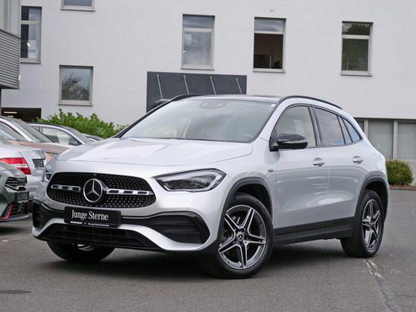 Mercedes-Benz GLA 250 e AMG Night Distronic Head-Up 360°