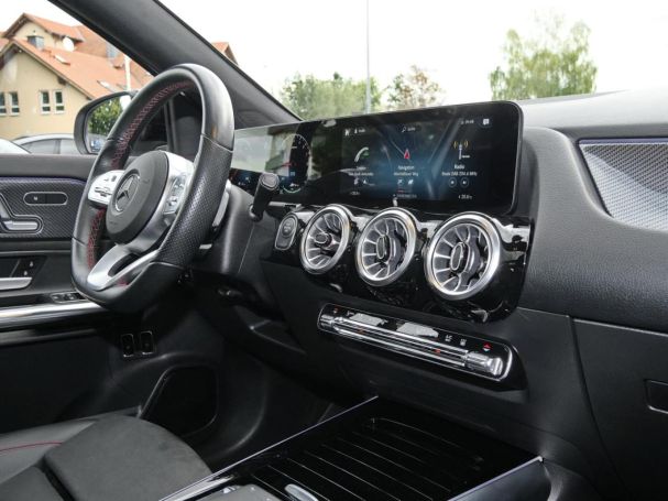 Mercedes-Benz GLA 250 e AMG Night Distronic Head-Up 360?